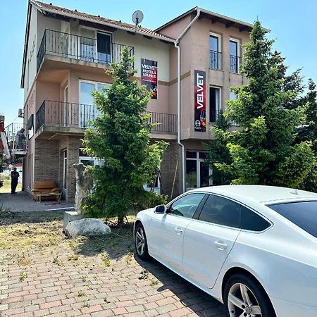 Velvet Motel Hegyeshalom Eksteriør billede