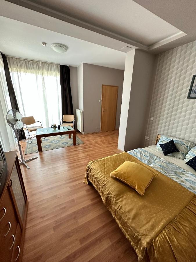 Velvet Motel Hegyeshalom Eksteriør billede