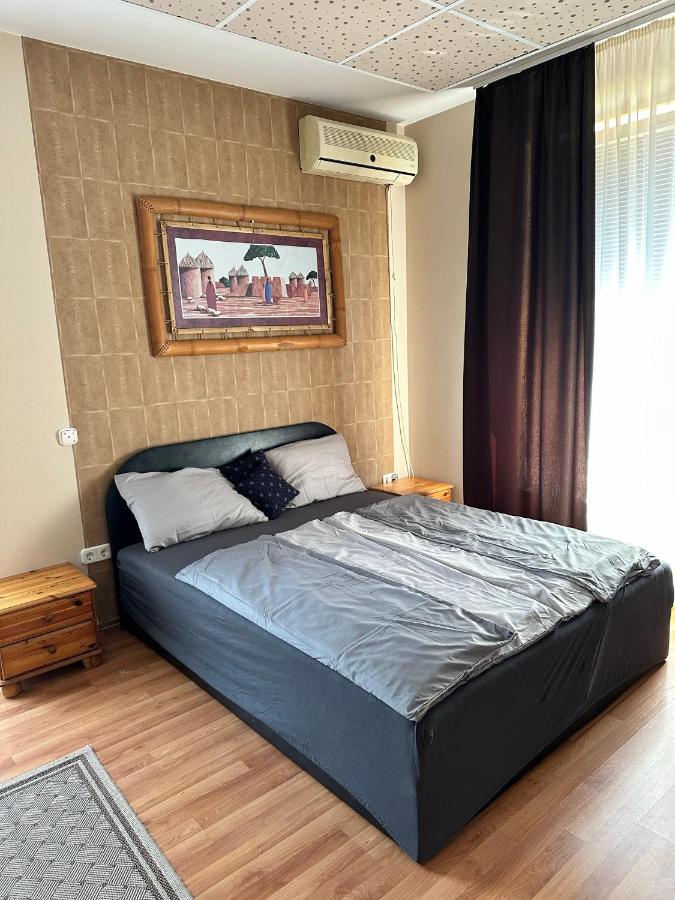 Velvet Motel Hegyeshalom Eksteriør billede