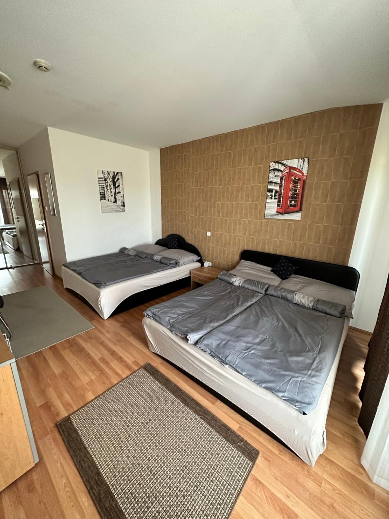 Velvet Motel Hegyeshalom Eksteriør billede